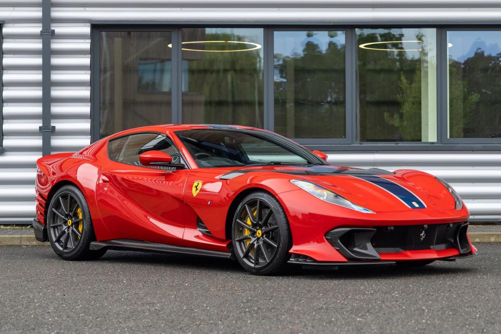 2023 Ferrari 812 Competizione