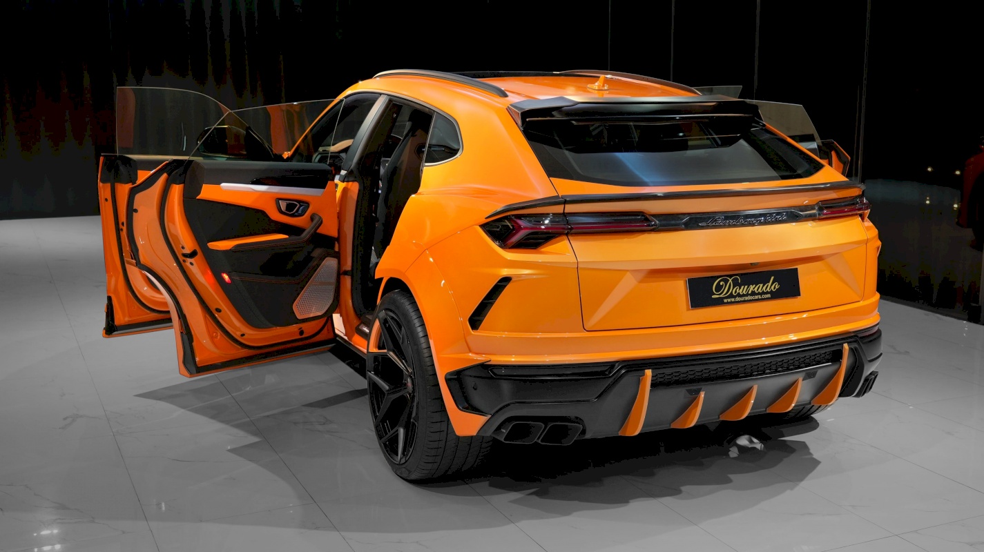 Lamborghini Urus | Novitec Edition | Full Carbon | 782 HP | 2023 | Price on Request