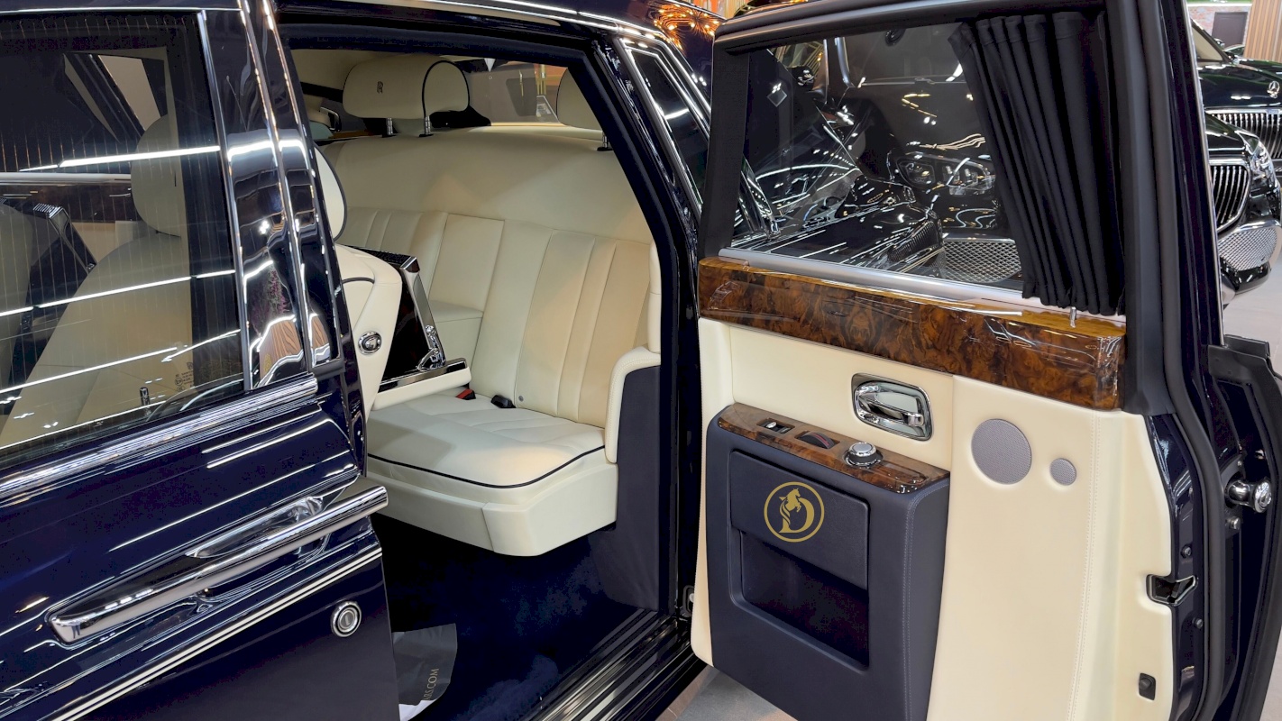 Rolls Royce Phantom Extended | Luxury Sedan Assembly Goodwood  