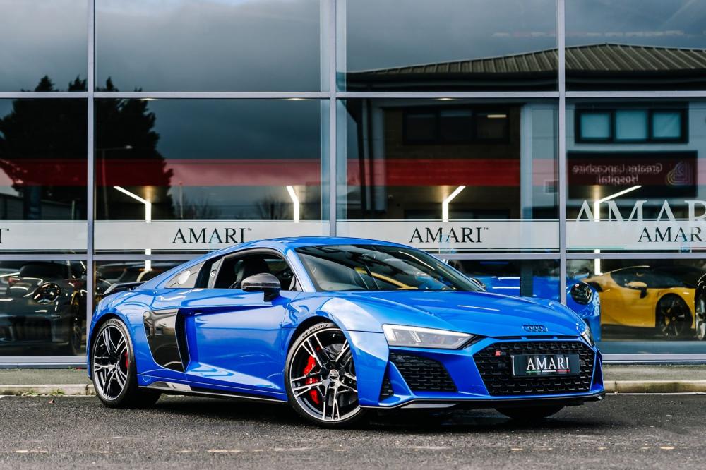 Audi R8 Performance Carbon Black V10 Quattro for Sale